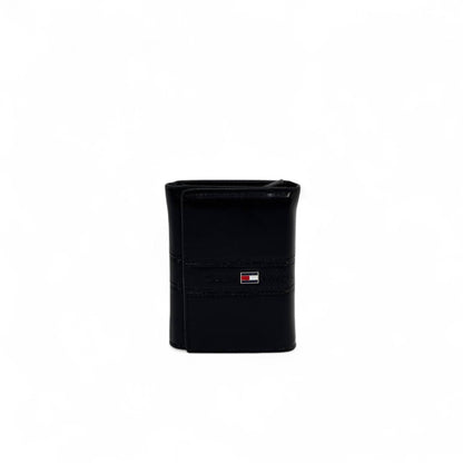 Tommy Hilfiger Black Leather Trifold Wallet – Sleek & Compact 🖤👔