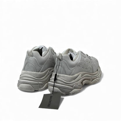 Balenciaga Triple S – White Monolith Edition 👟
