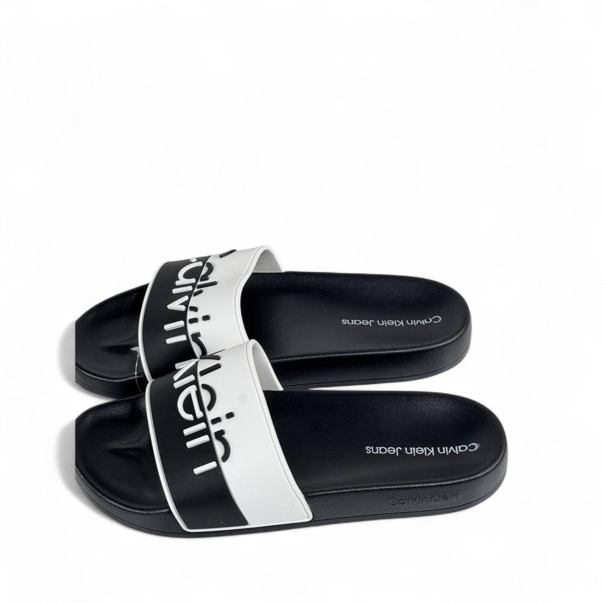 ⚫⚪ Calvin Klein Contrast Slides – Black & White Oversized Logo Slippers ✔️