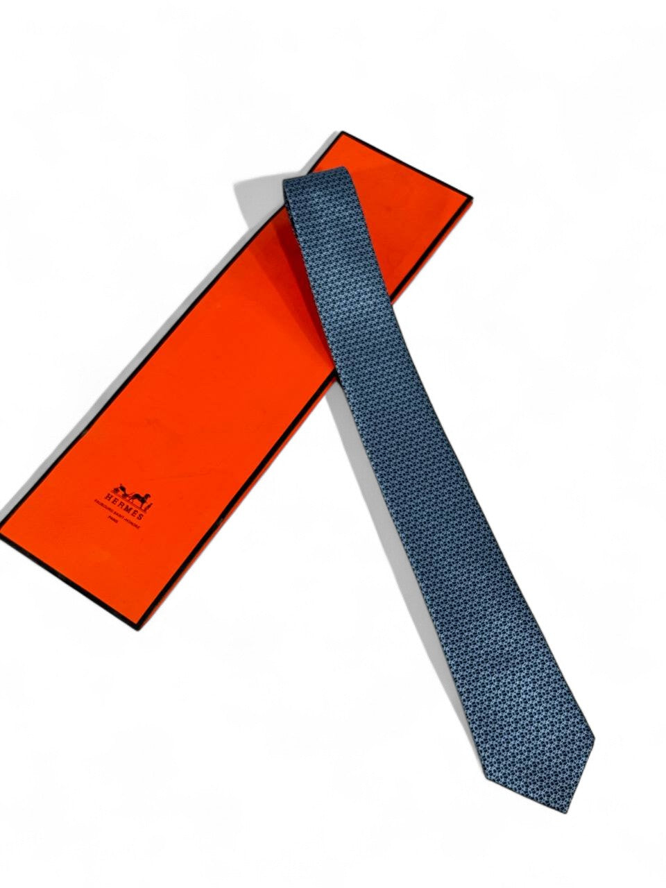🔹 Hermès Luxury Silk Tie – Blue Geometric Pattern 👔✨ | Designer Men’s Necktie