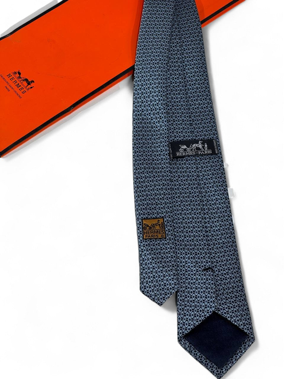 🔹 Hermès Luxury Silk Tie – Blue Geometric Pattern 👔✨ | Designer Men’s Necktie