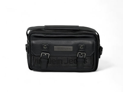 🖤 Calvin Klein Jeans Black Urban Crossbody Pouch – Premium Modern Design