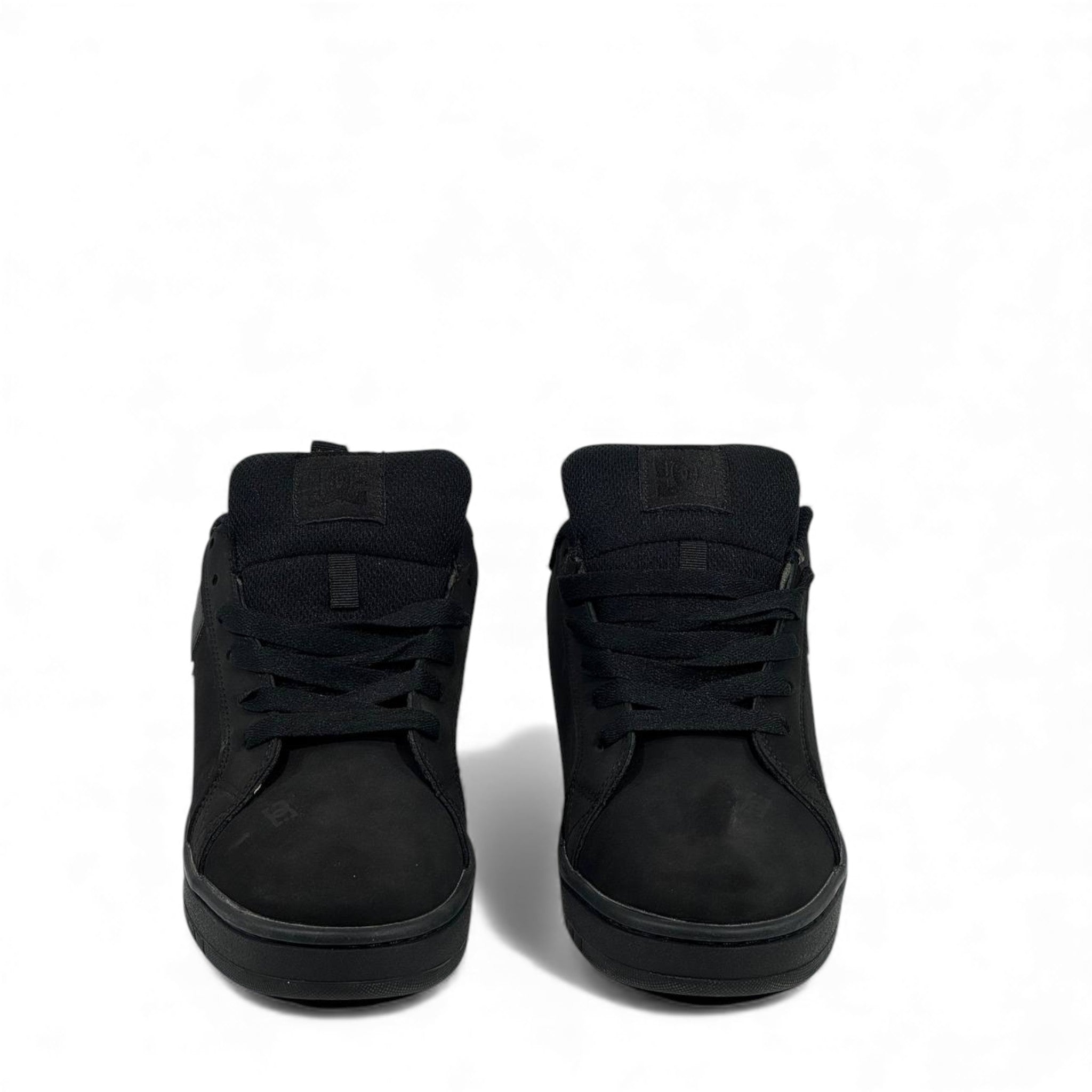 🖤 DC Shoes Pure Blackout Sneakers – All-Black Edition
