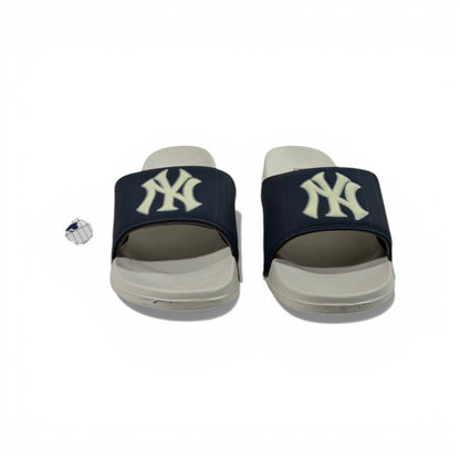 ⚾ New York Yankees Classic Slides – Navy & Cream Edition 💙🤍