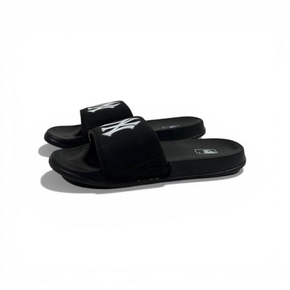 ⚾ New York Yankees Black Slides – Classic Logo Edition 🖤🤍