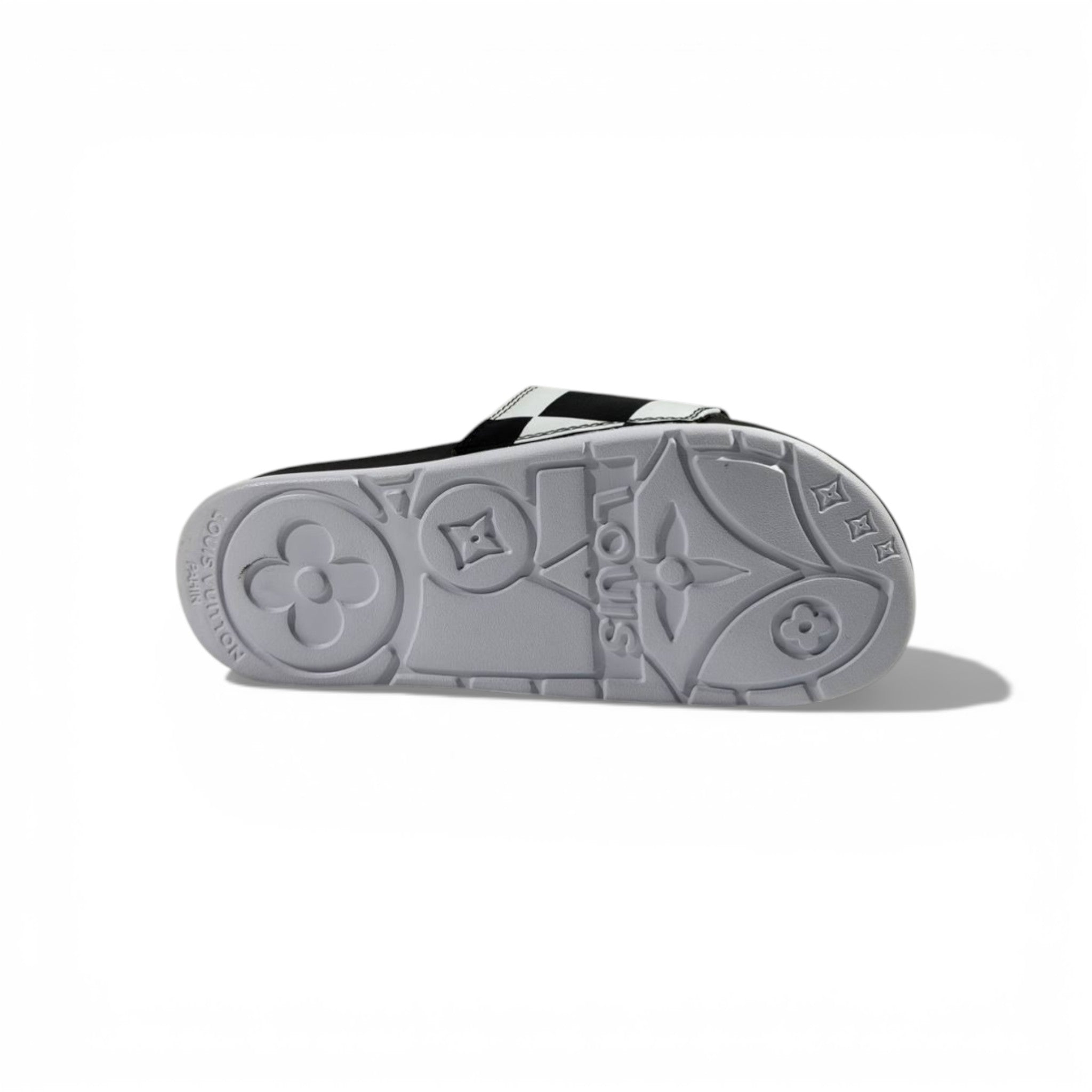 🖤 Louis Vuitton Slides – Damier Black & White Edition 👑✨