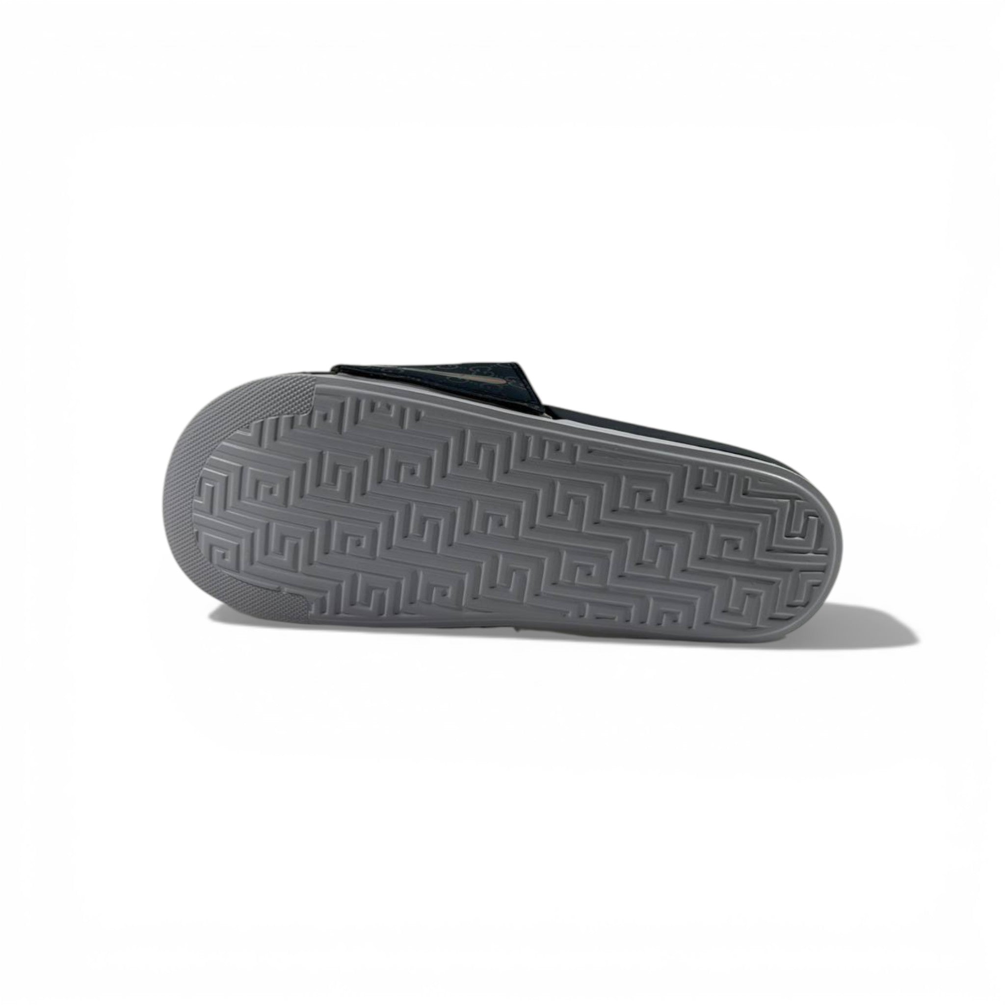 🔵 Gucci Slides – Navy Signature Edition 👑✨