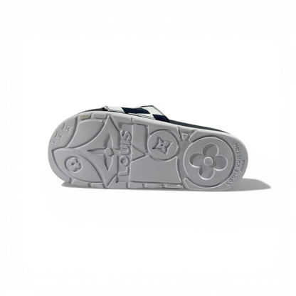 🔵 Louis Vuitton Slides – Damier Navy Edition 👑✨