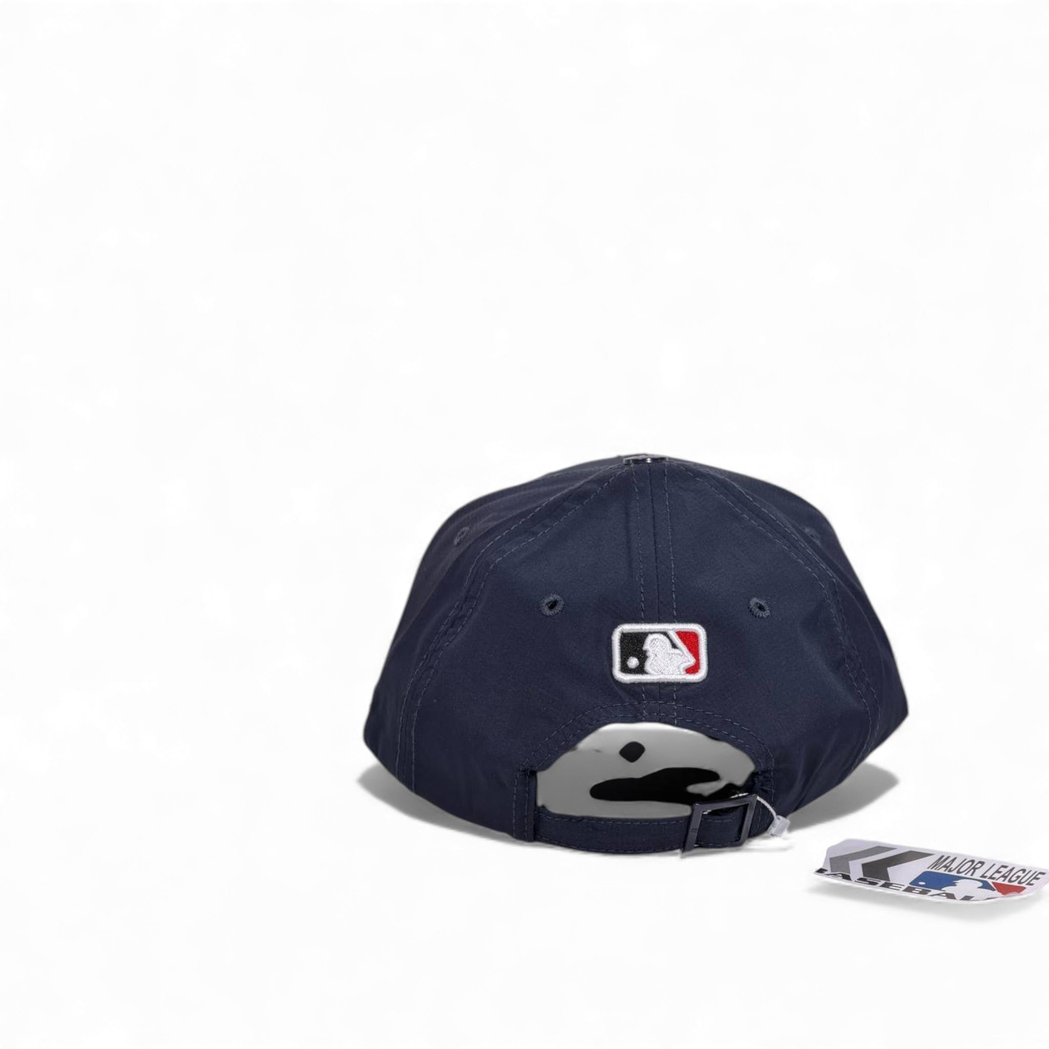 🧢 New York Yankees Midnight Navy Gloss Logo Cap – Premium Edition