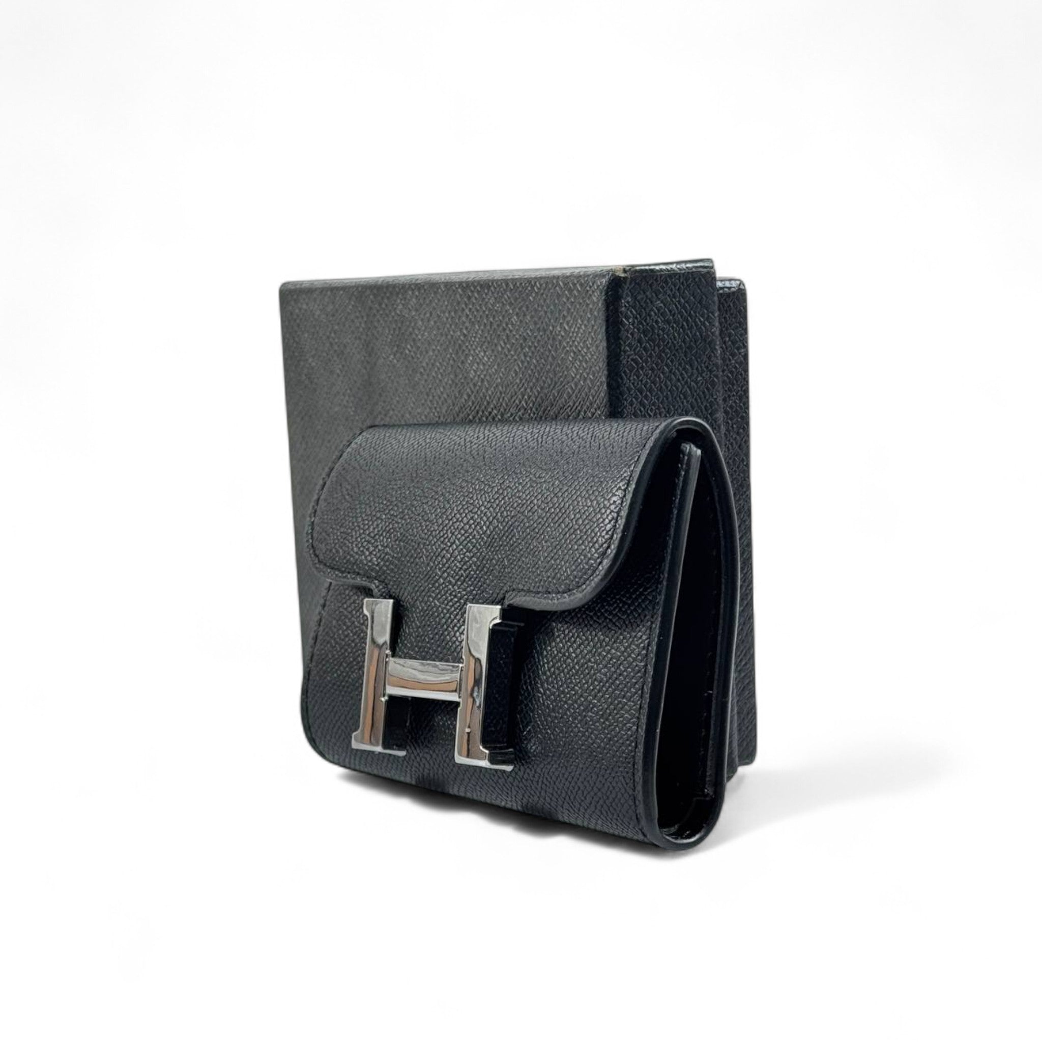 🖤 Hermès Black Leather Wallet – Iconic H Buckle
