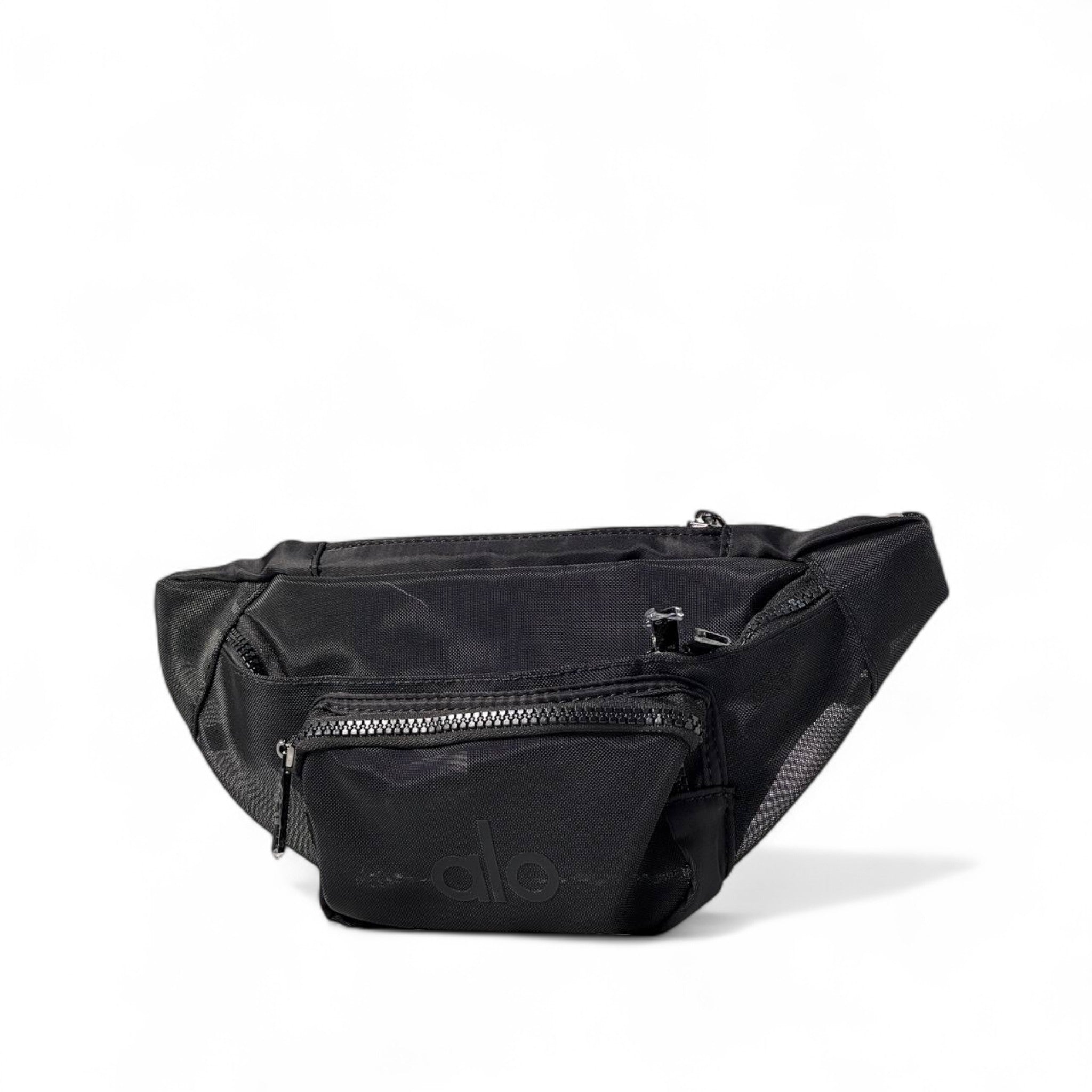 Alo Crossbody Belt Bag – Matte Black Minimalist Edition 🖤🎯