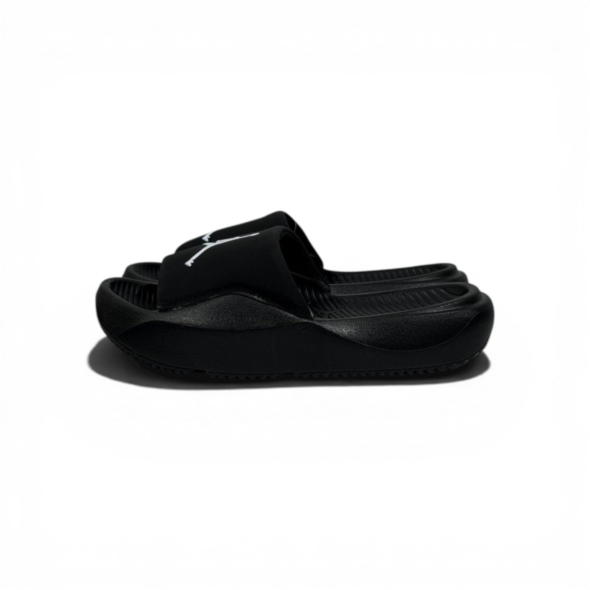 ⚫⚪ Air Jordan Slides – Black Classic Essential Edition