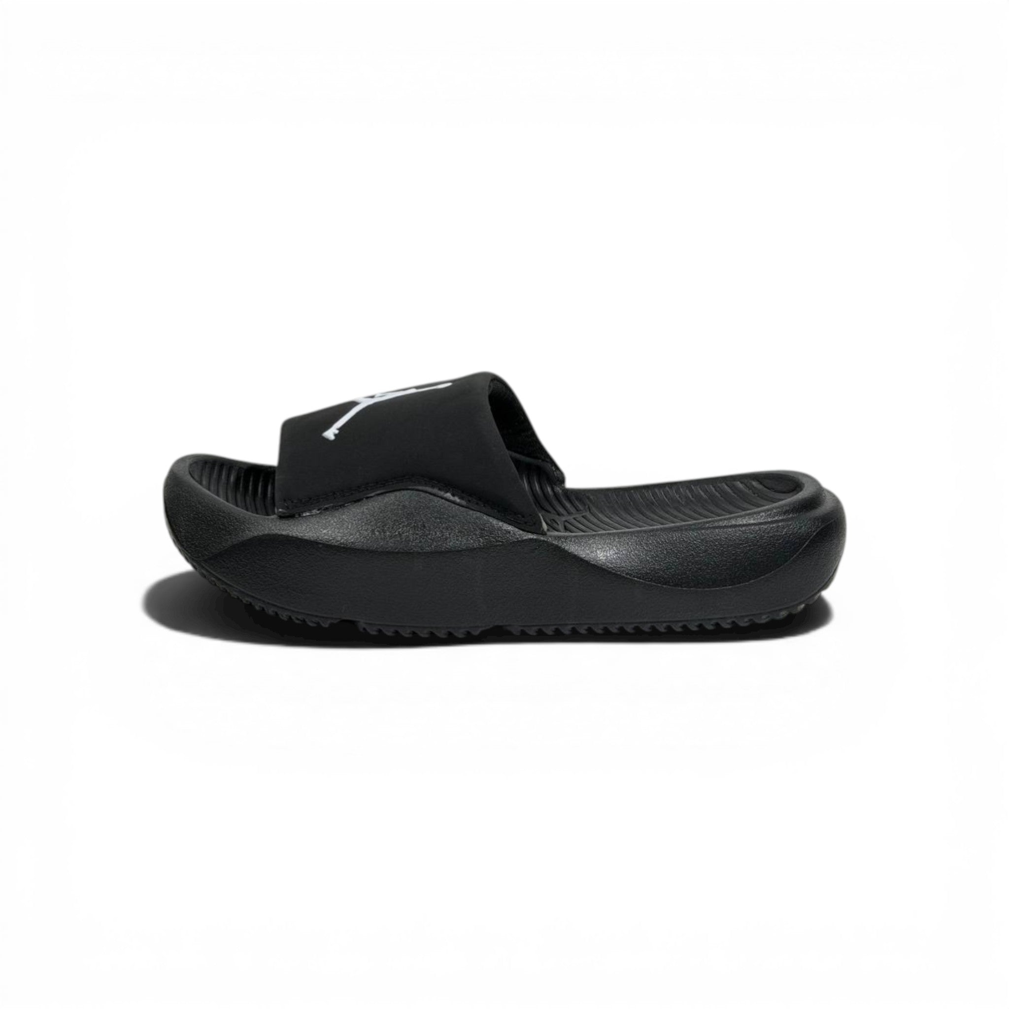 ⚫⚪ Air Jordan Slides – Black Classic Essential Edition