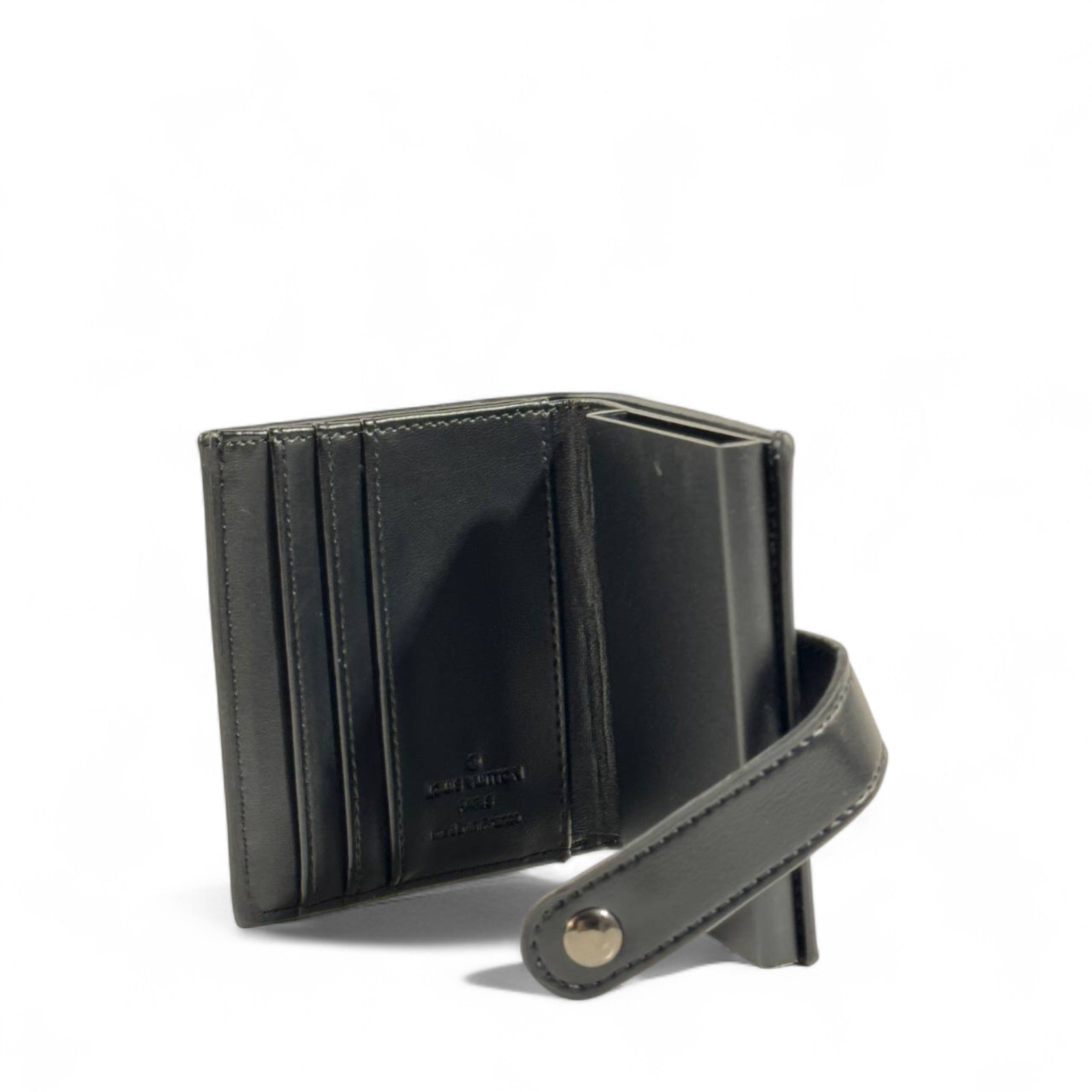 Louis Vuitton Black Checkered Wallet – Compact Luxury Elegance 🖤✨
