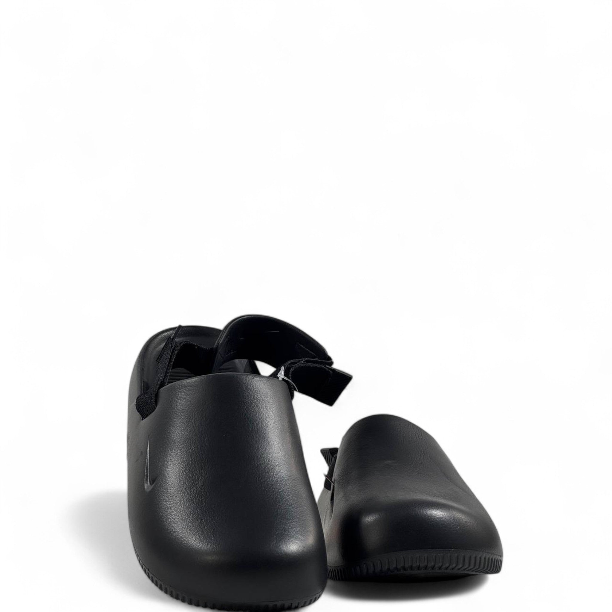 Nike Black Leather Clogs – Minimalist Comfort
