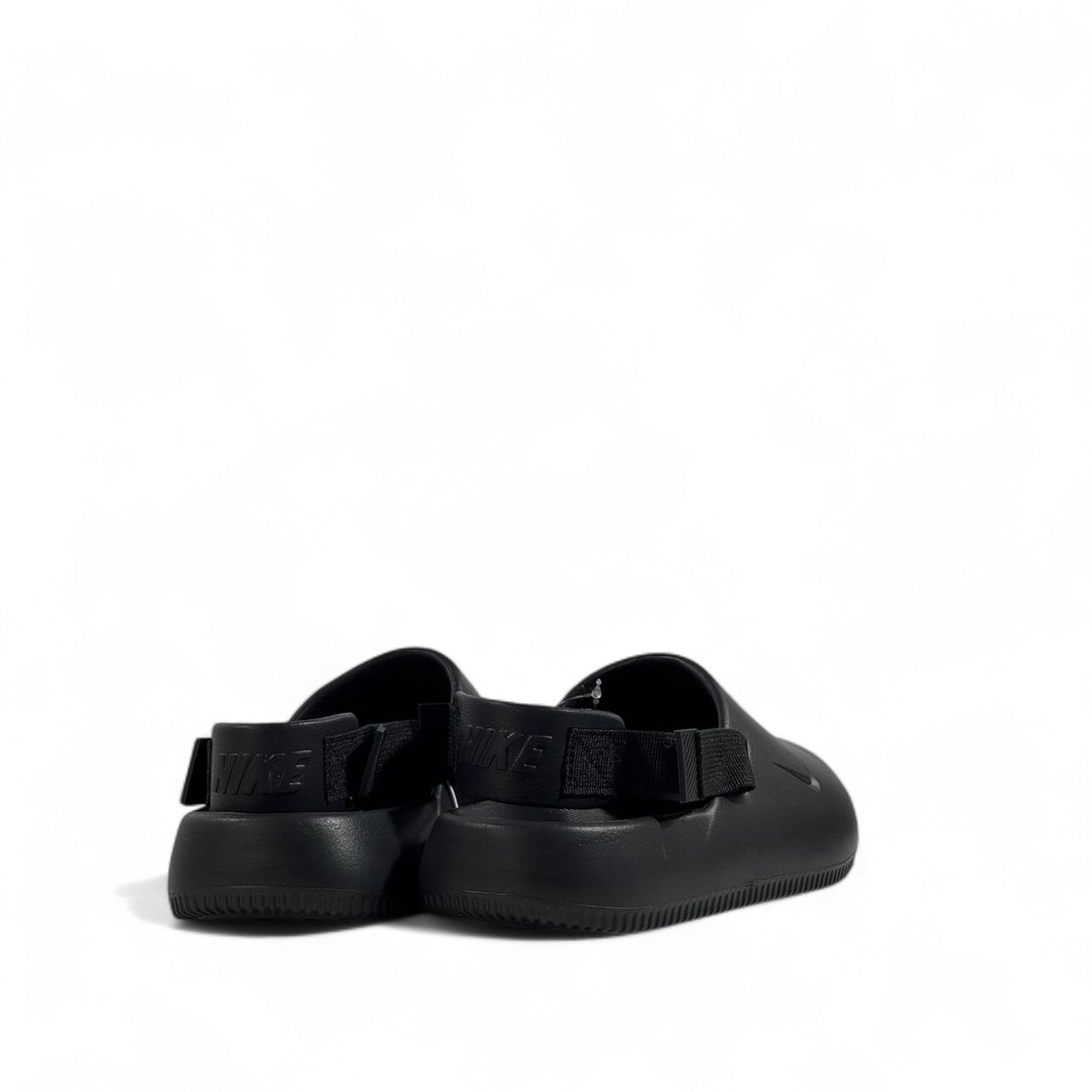 Nike Black Leather Clogs – Minimalist Comfort