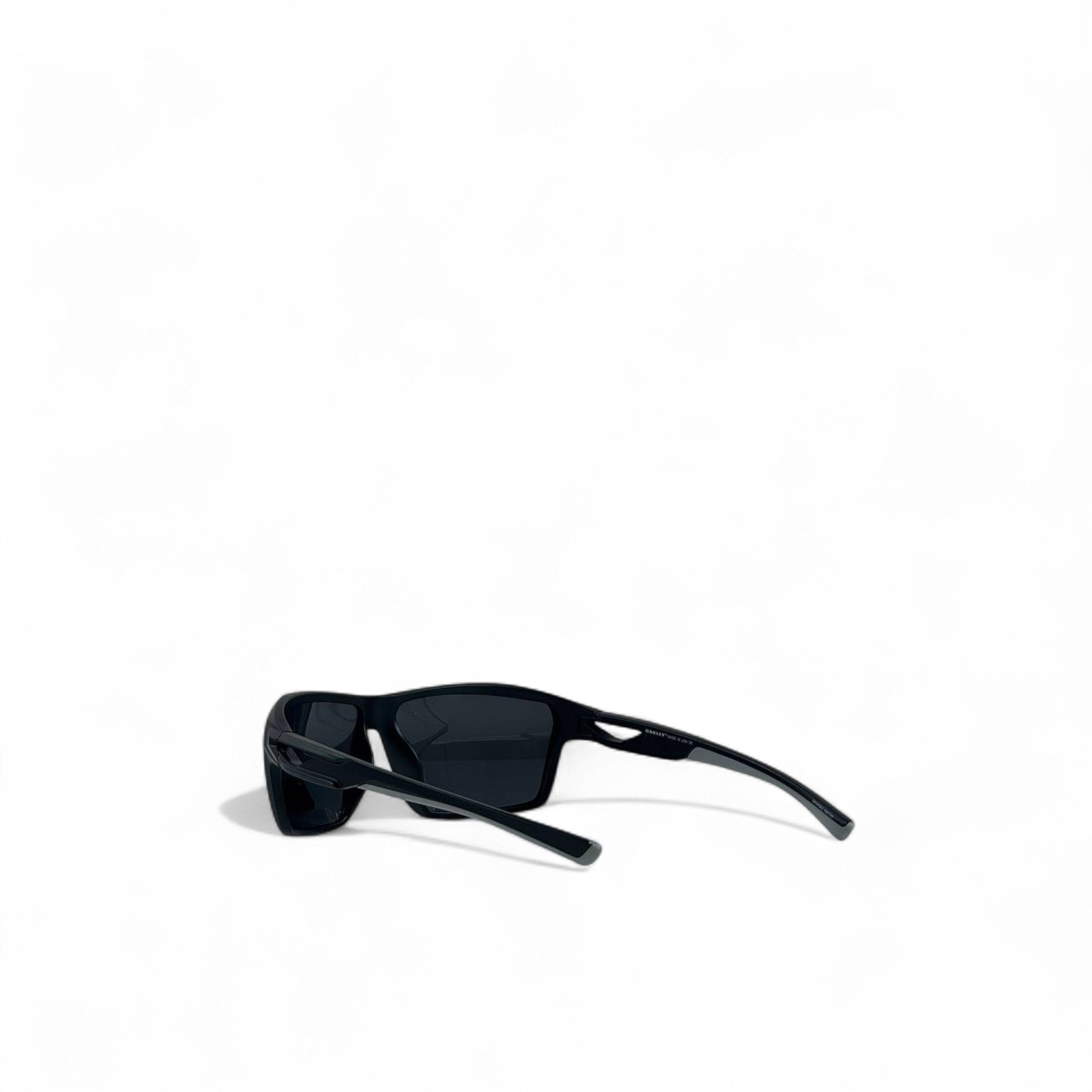 🖤 Oakley Polarized Sunglasses – Matte Black Sport Edition 🕶️⚡
