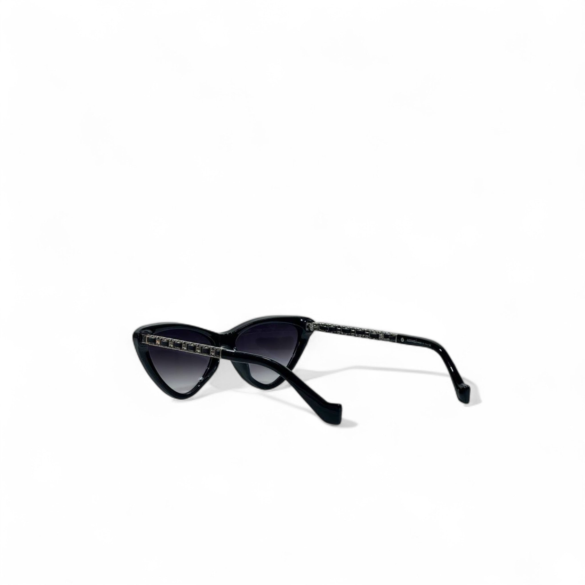 🖤 Hermès Cat-Eye Sunglasses – Black Gradient Luxury 🕶️✨