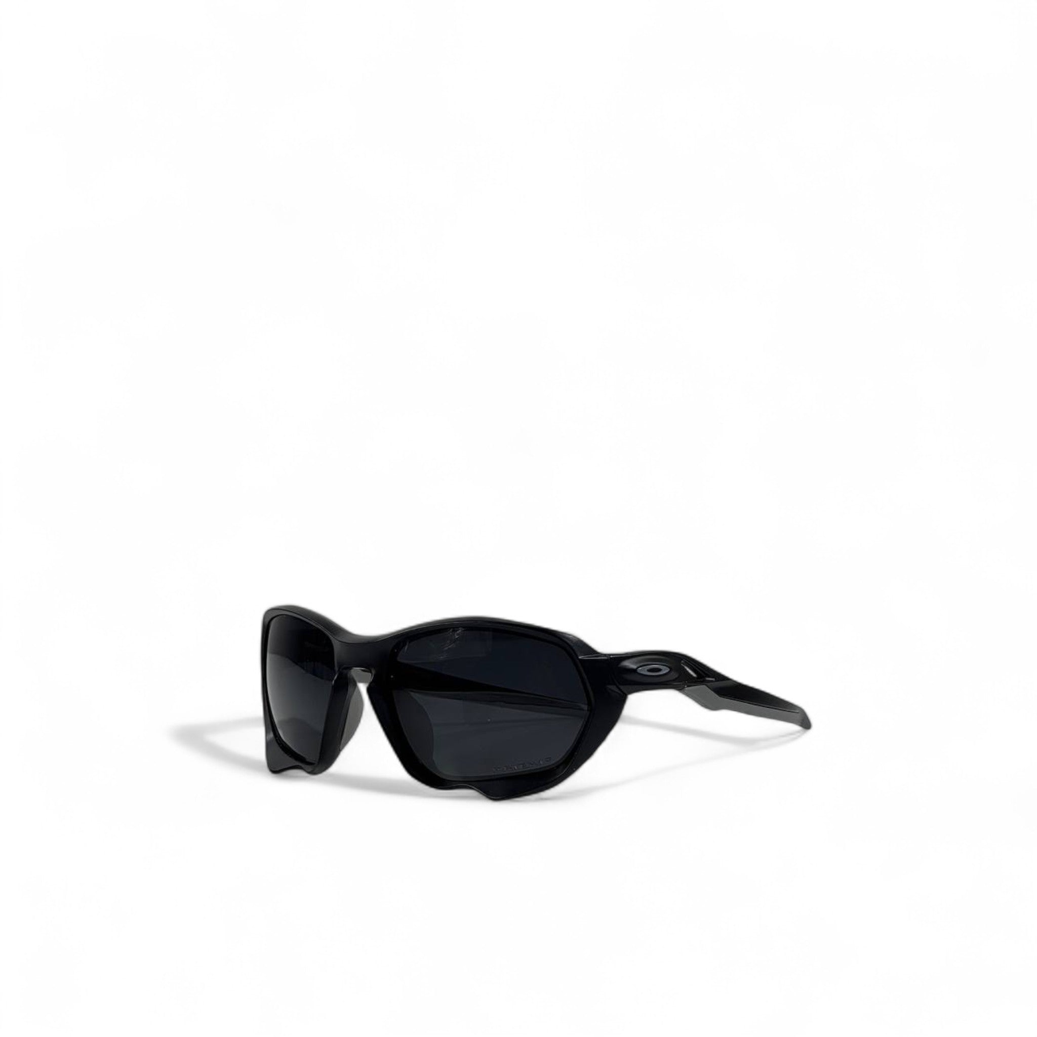 🕶️ Oakley Black Wraparound Sunglasses – Sporty Performance & Bold Style