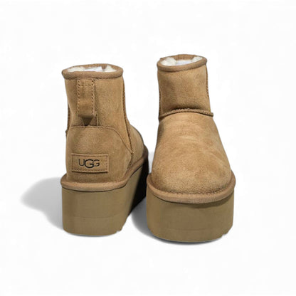 UGG Classic Mini Platform Boots – Chestnut Winter Icon 🤎✨