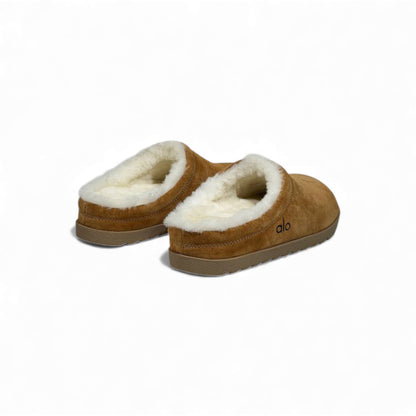 Alo Shearling Slip-On Clogs – Chestnut Everyday Comfort 🤎✨