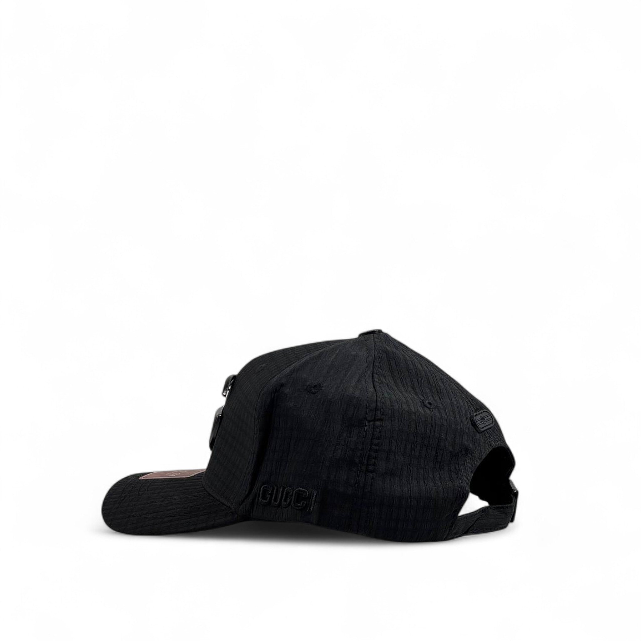 Gucci GG Supreme Black Cap – Oversized GG Logo 🖤🧢✨