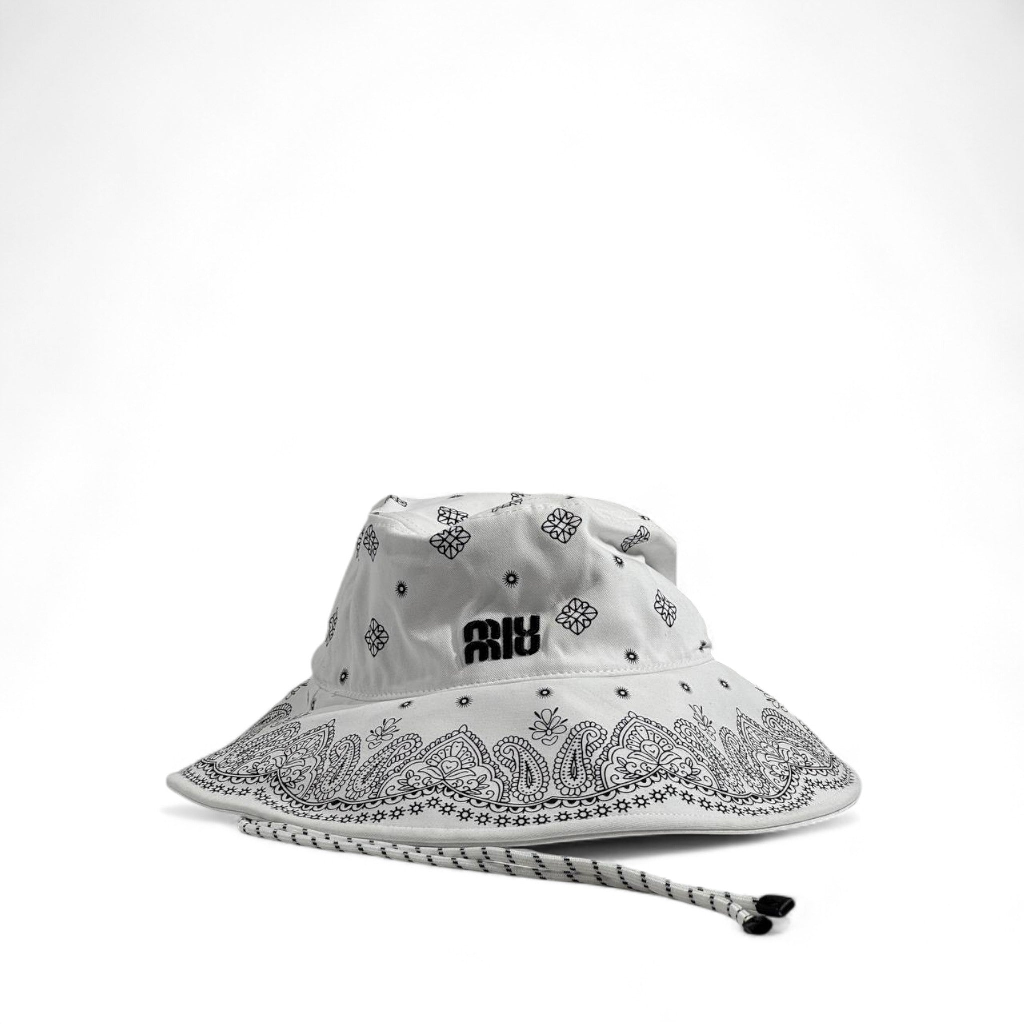 Miu Miu Paisley Bandana Bucket Hat – White & Black 🖤🤍