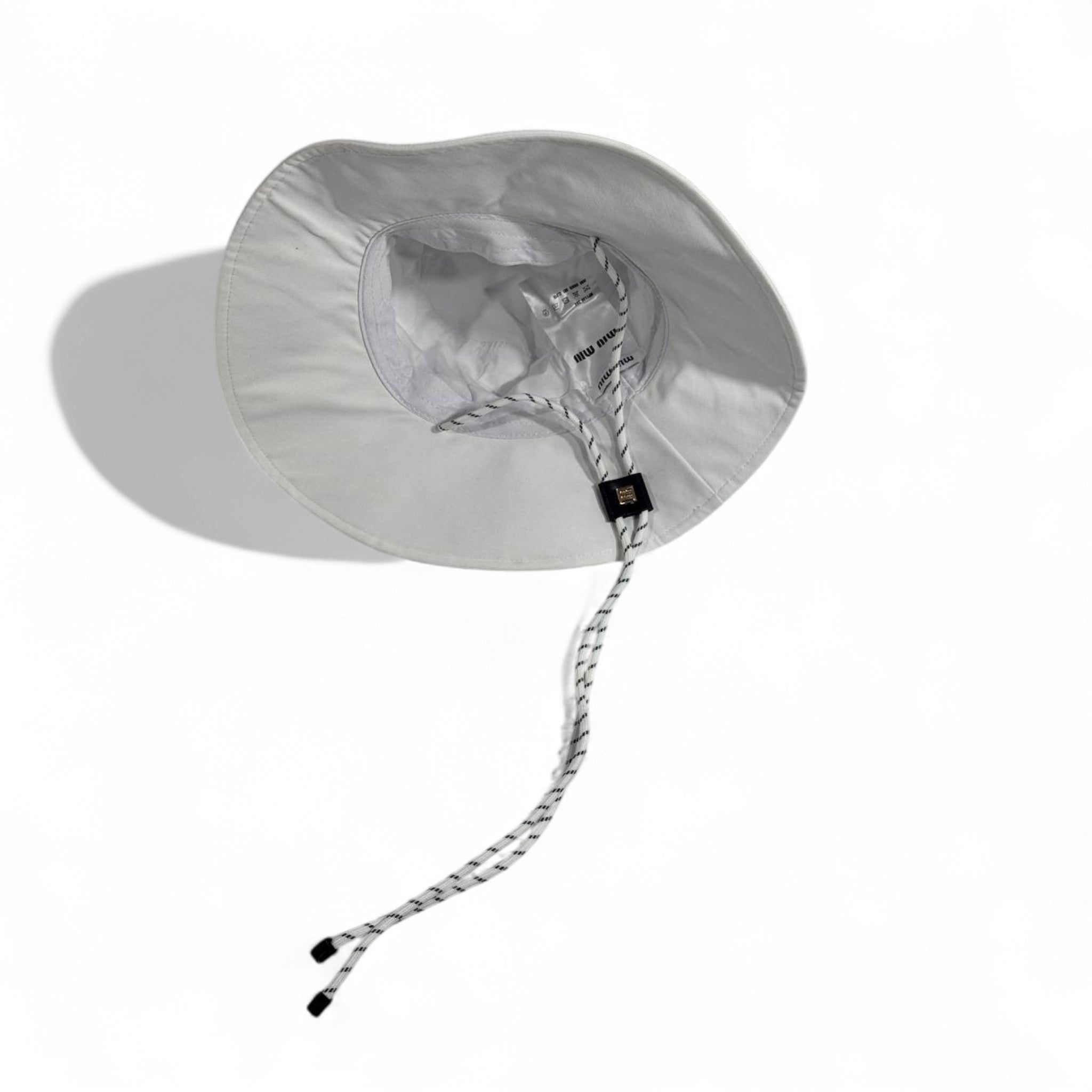 Miu Miu Paisley Bandana Bucket Hat – White & Black 🖤🤍