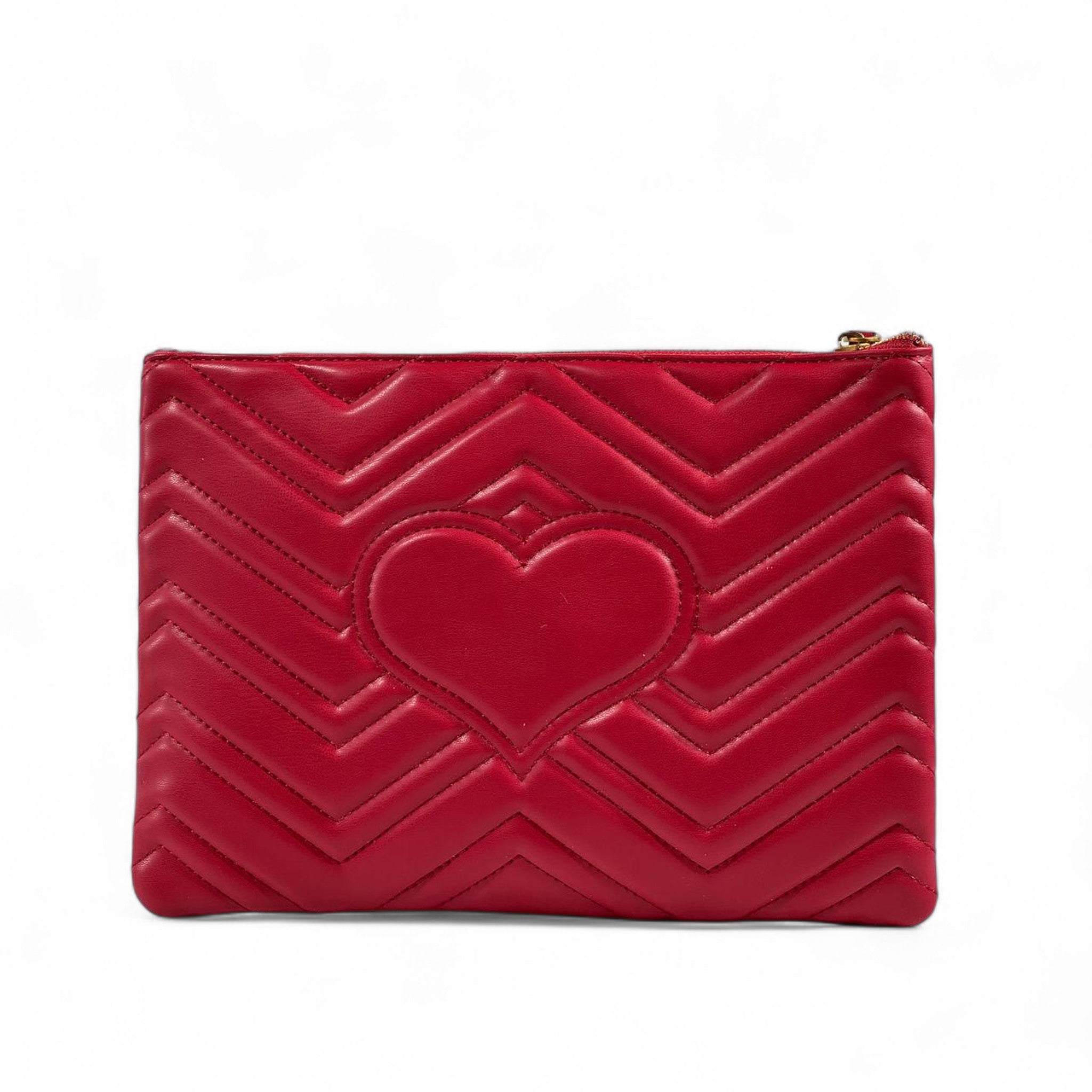 Gucci Marmont Red Quilted Leather Pouch – GG Logo ❤️