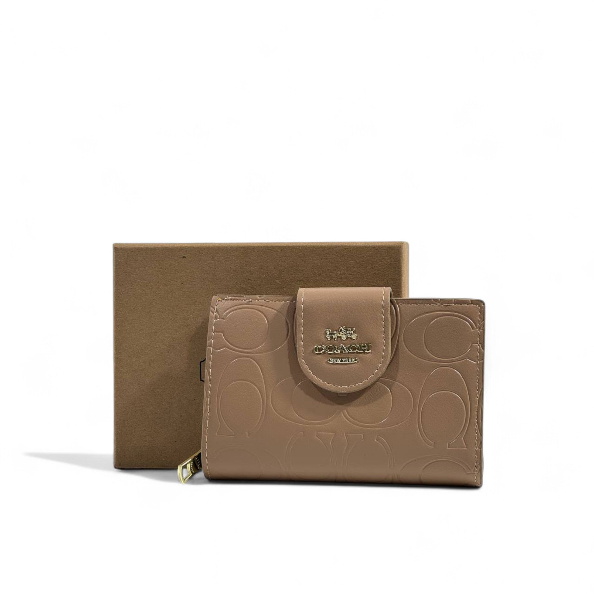 👜 Coach Signature Beige Leather Wallet – Chic & Timeless ✨