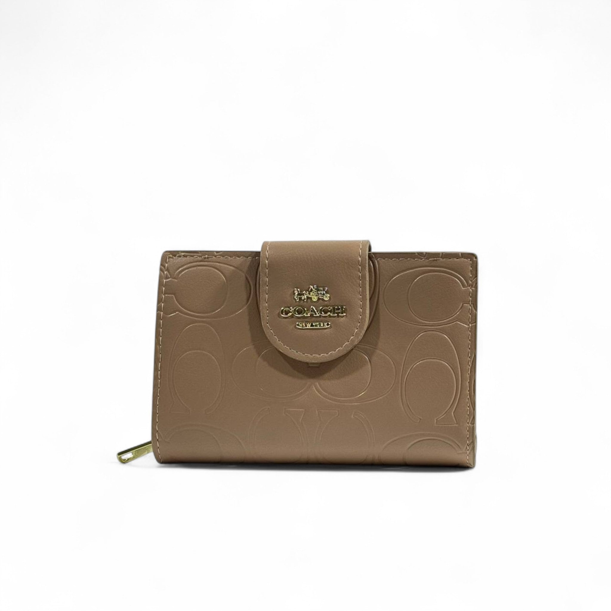 👜 Coach Signature Beige Leather Wallet – Chic & Timeless ✨