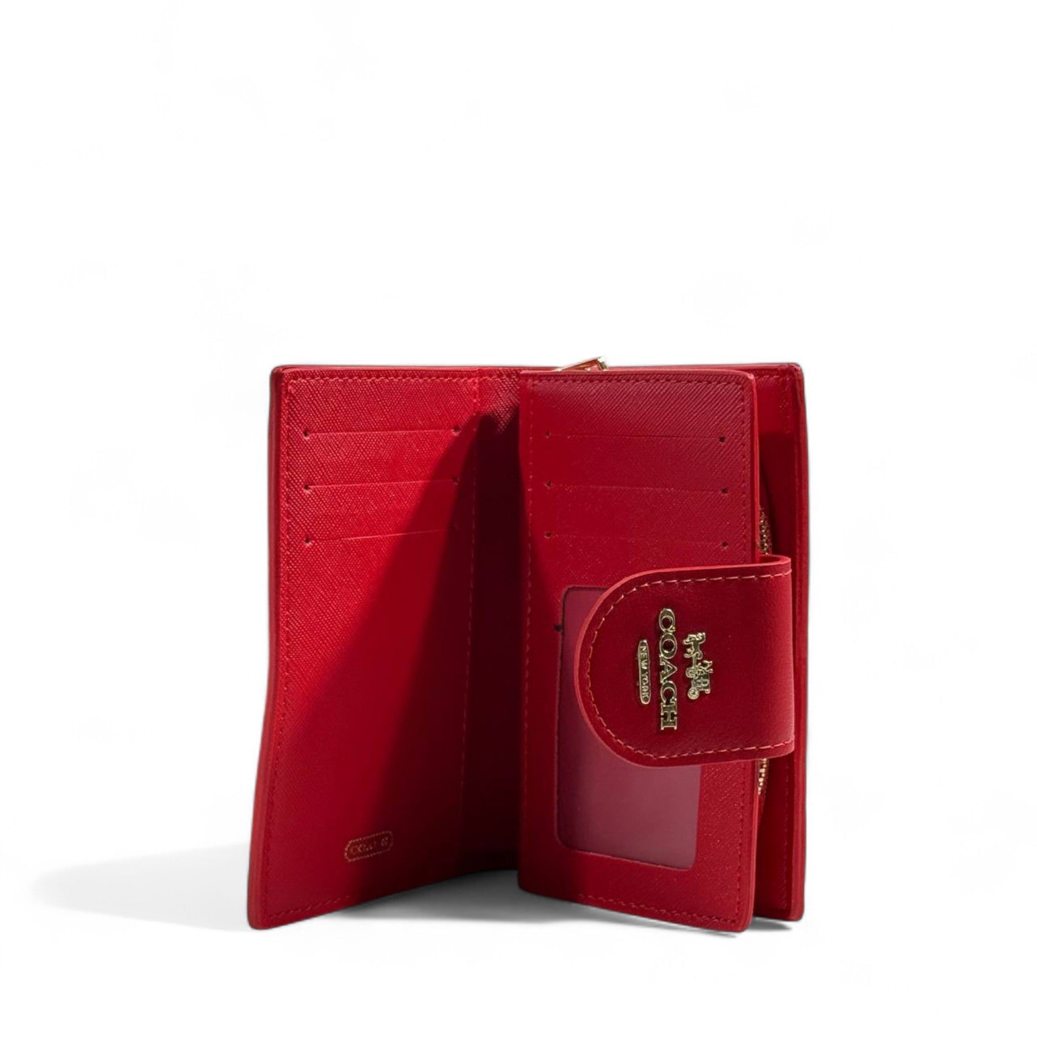 ❤️ Coach Signature Red Leather Wallet – Fierce, Elegant & Iconic ✨