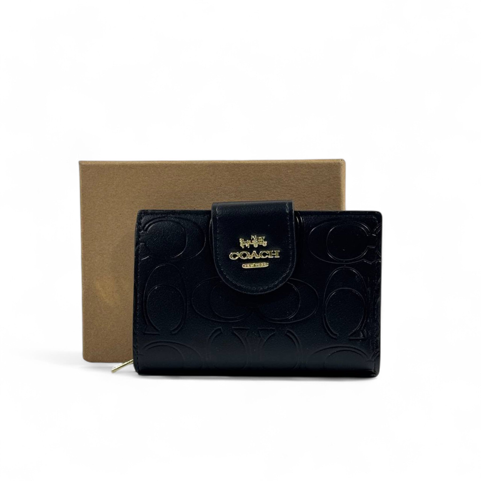 🖤 Coach Signature Embossed Black Leather Wallet – Sleek & Sophisticated ✨