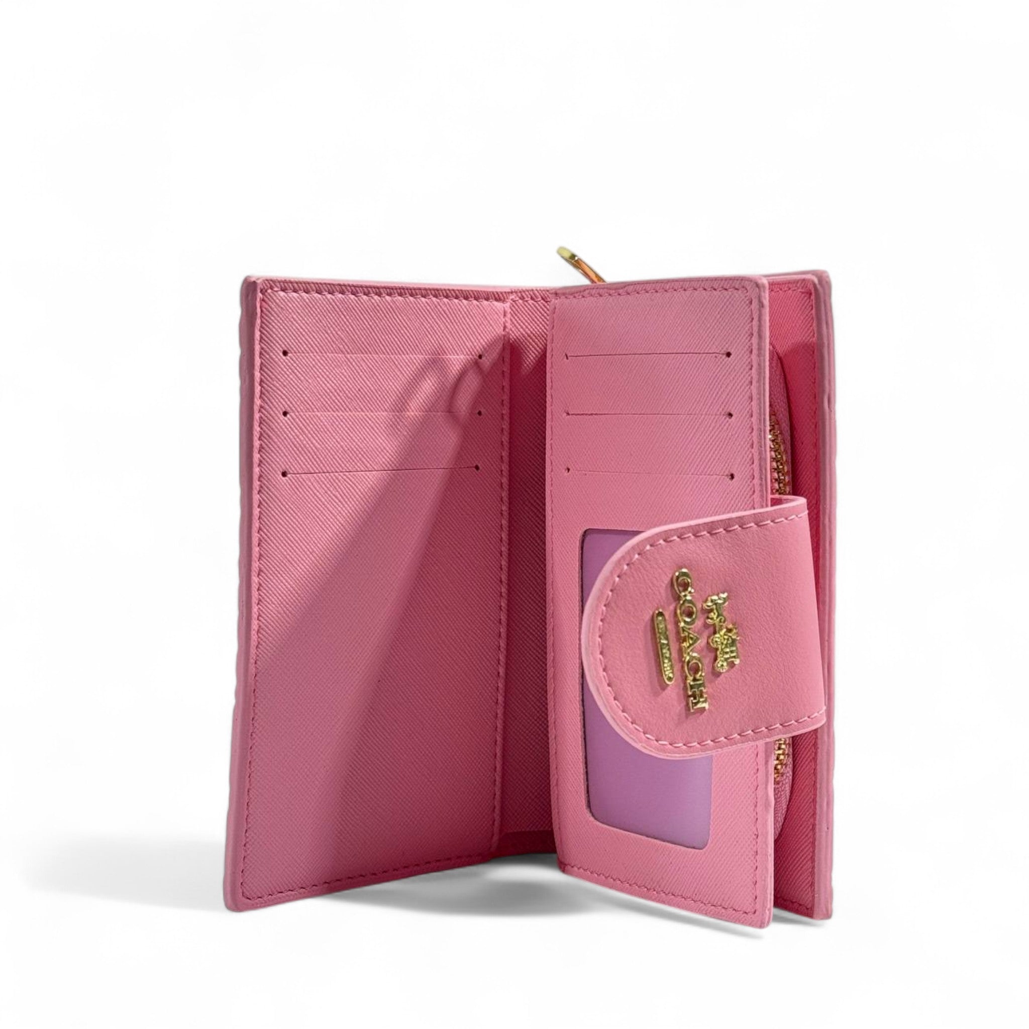 💖 Coach Signature Pink Embossed Wallet – Chic, Playful & Feminine ✨