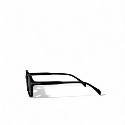 ✨ David Beckham Sunglasses – Black Square Frame with Dark Lenses 🕶️👑