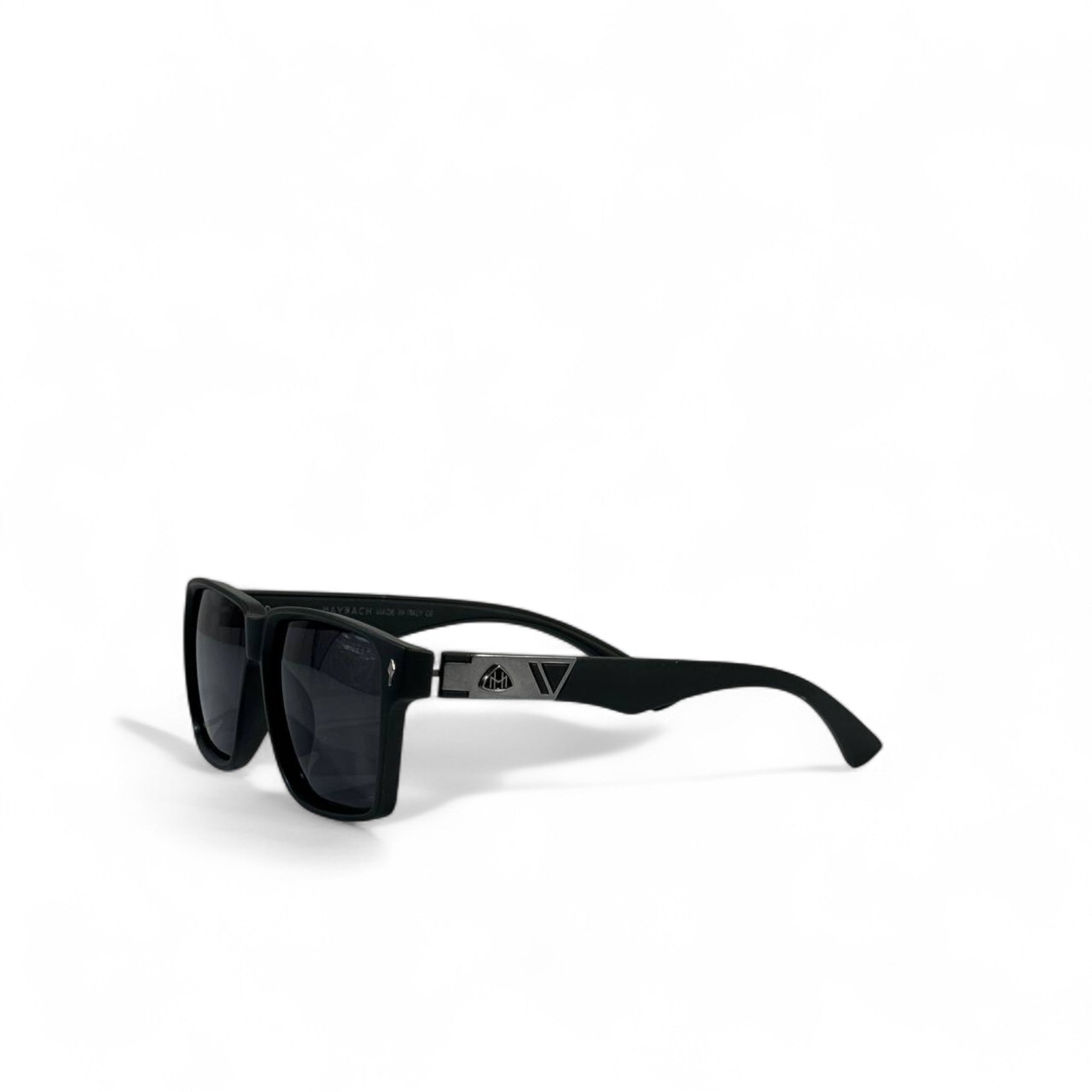 🕶️ Maybach Luxury Sunglasses – Black Square Frame with Iconic Logo Detail 👑✨