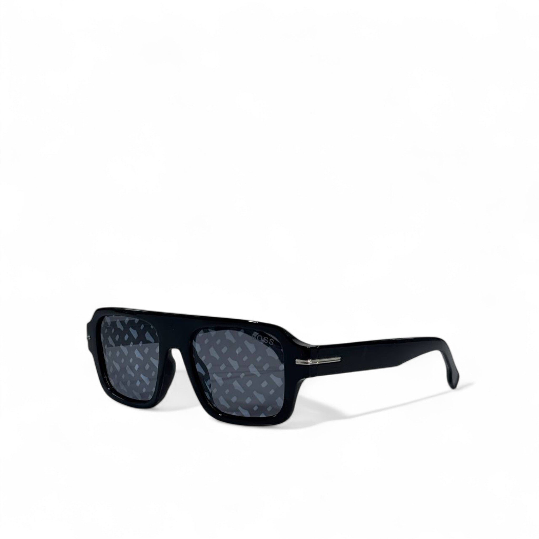 ✨ Hugo Boss Sunglasses – Black Oversized Square Frame with Patterned Lenses 🕶️👑