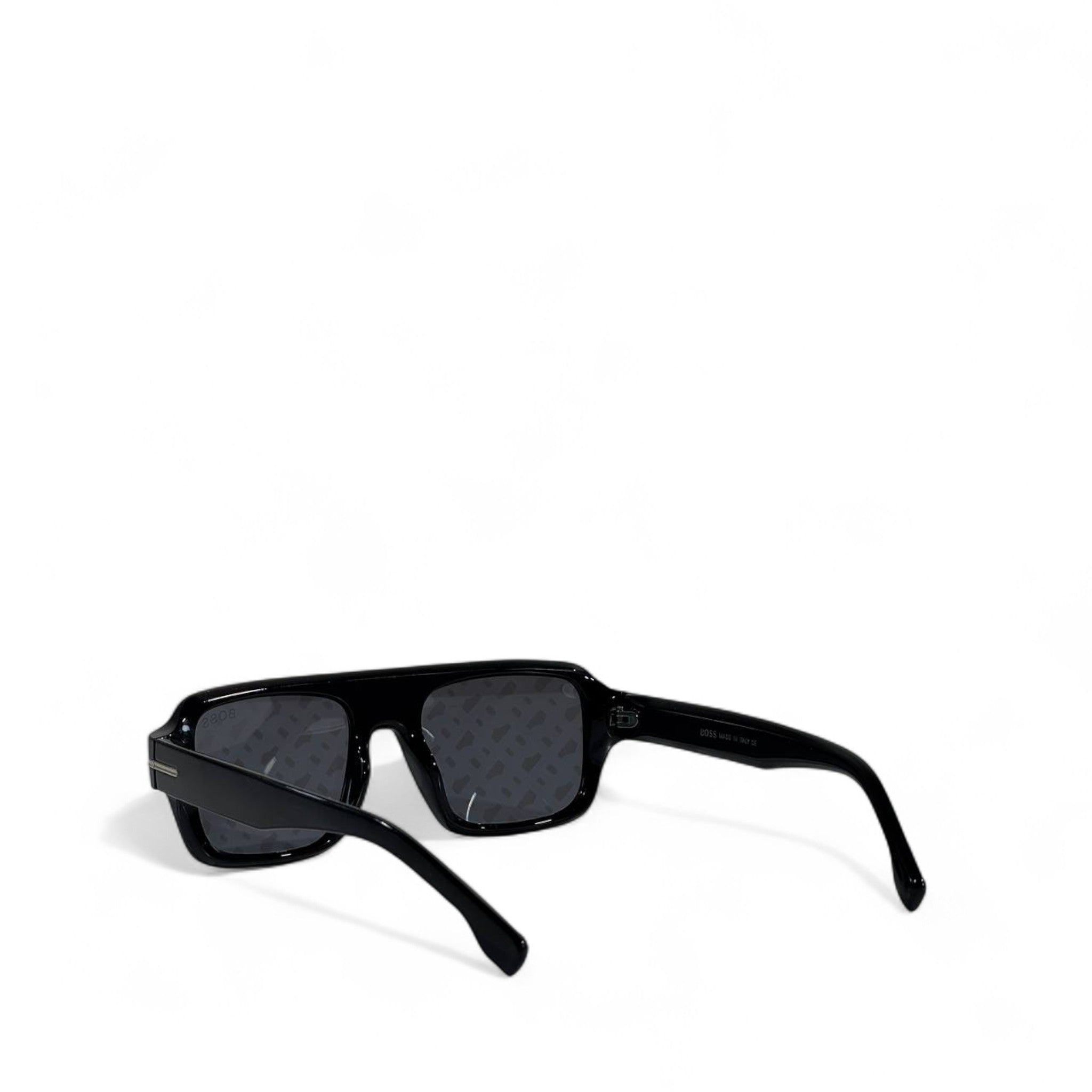 ✨ Hugo Boss Sunglasses – Black Oversized Square Frame with Patterned Lenses 🕶️👑