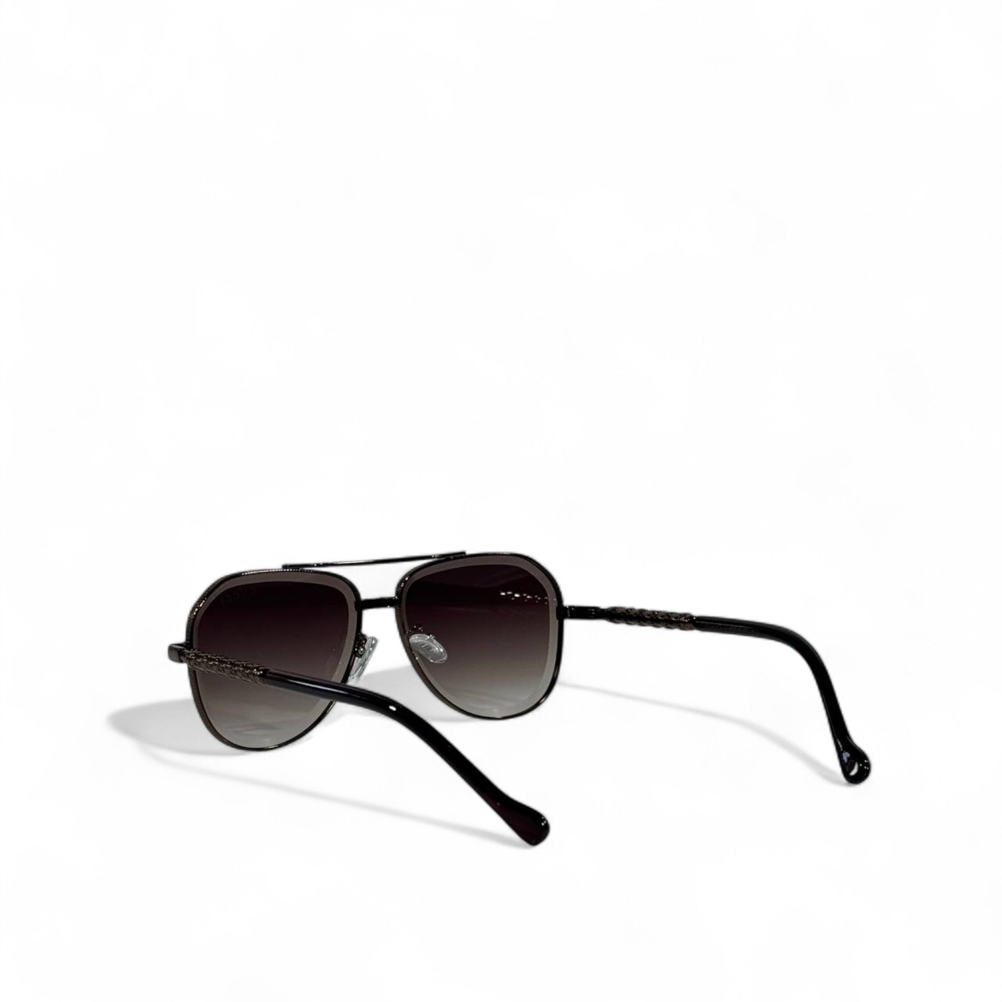 Gucci Aviator Sunglasses – Black Gradient Lenses & Metal Frame ✨😎