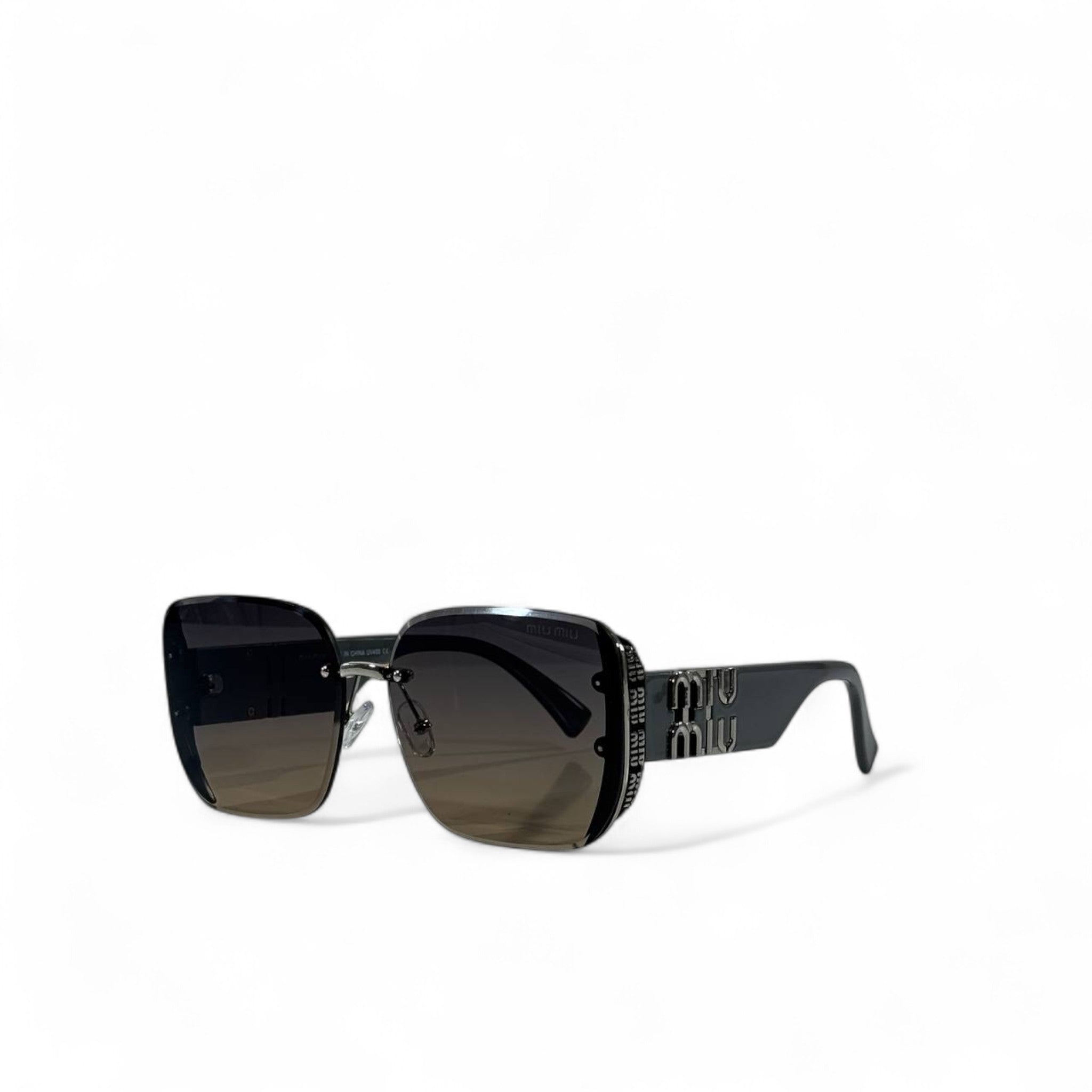 Miu Miu Oversized Square Sunglasses – Black Gradient Iconic Style 🖤✨