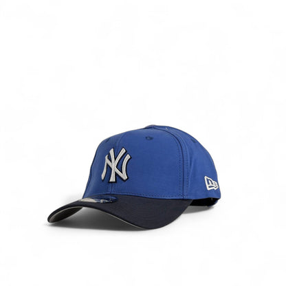 New Era Yankees Cap – Blue & Black Edition 🧢⚾