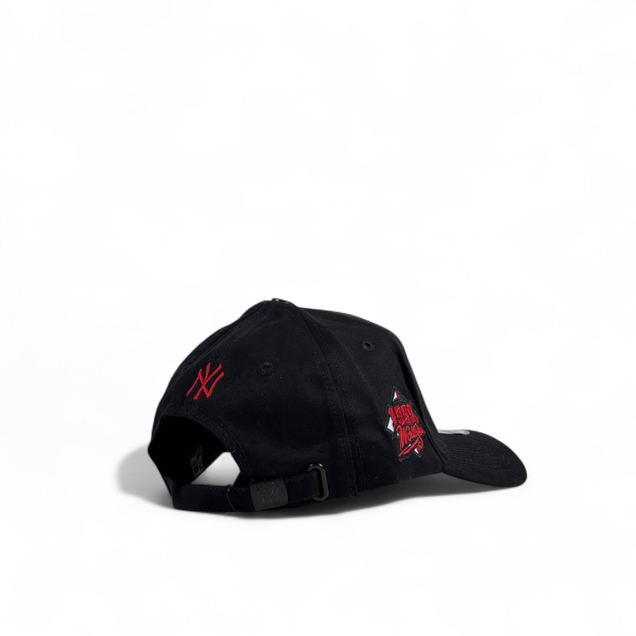 New Era Yankees Cap – Black & Red Edition 🖤❤️