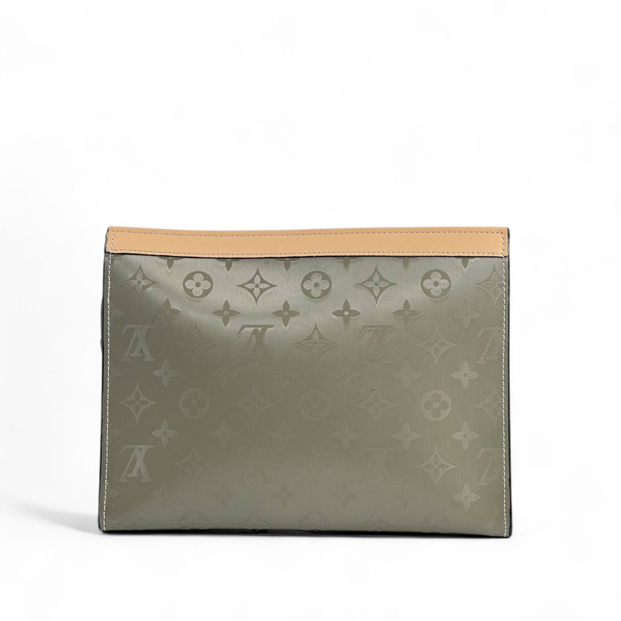 Louis Vuitton Monogram Eclipse Olive & Beige Clutch ✨👜
