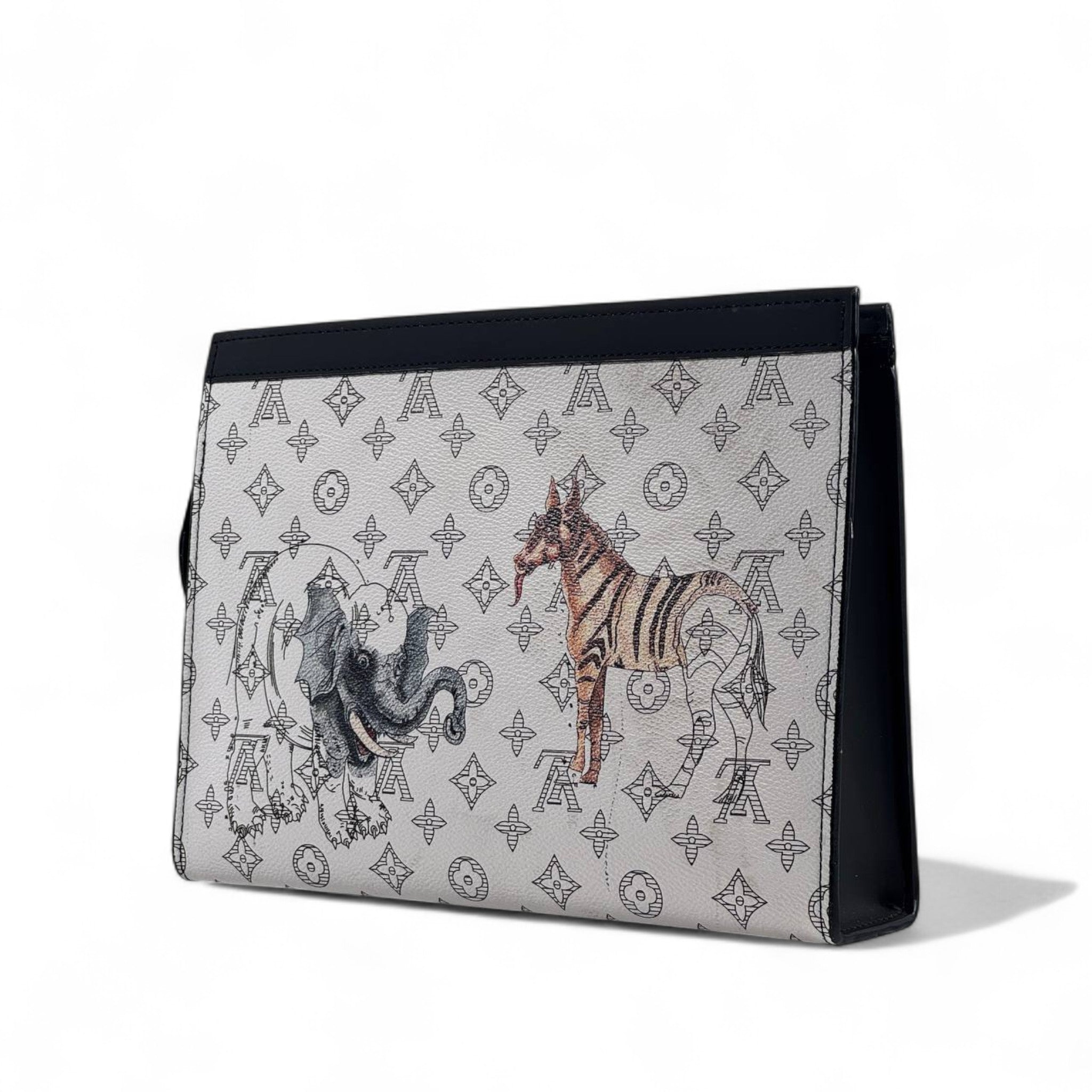 Louis Vuitton Safari Animal Monogram Clutch 🦒🦏✨