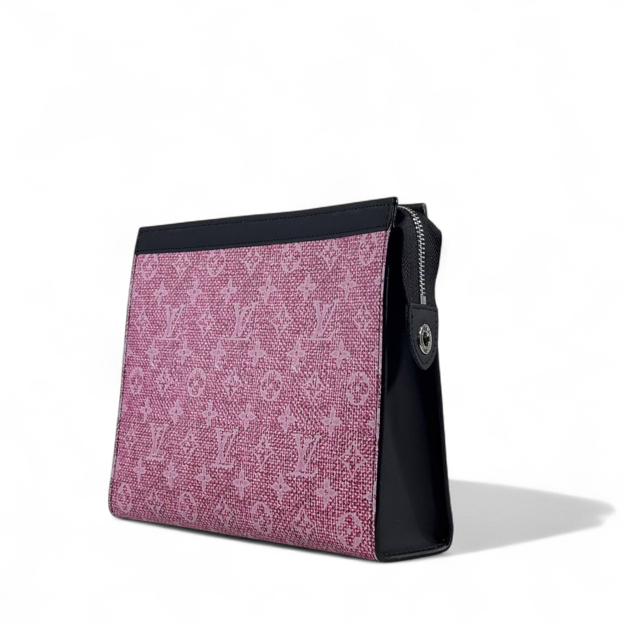 Louis Vuitton Pink Monogram Clutch 💖✨