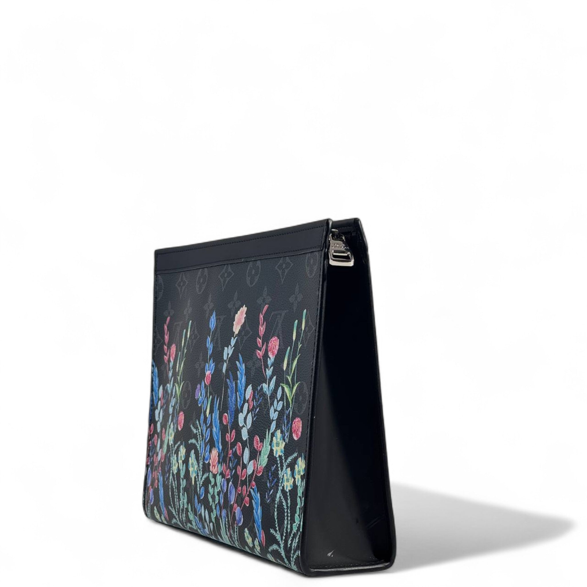 Louis Vuitton Floral Monogram Clutch 🌿✨