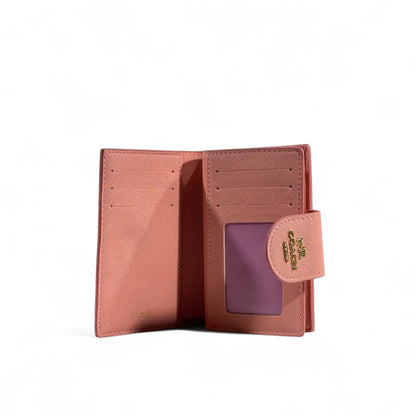 🌸 Coach Floral Leather Wallet – Feminine Charm Meets Everyday Luxury