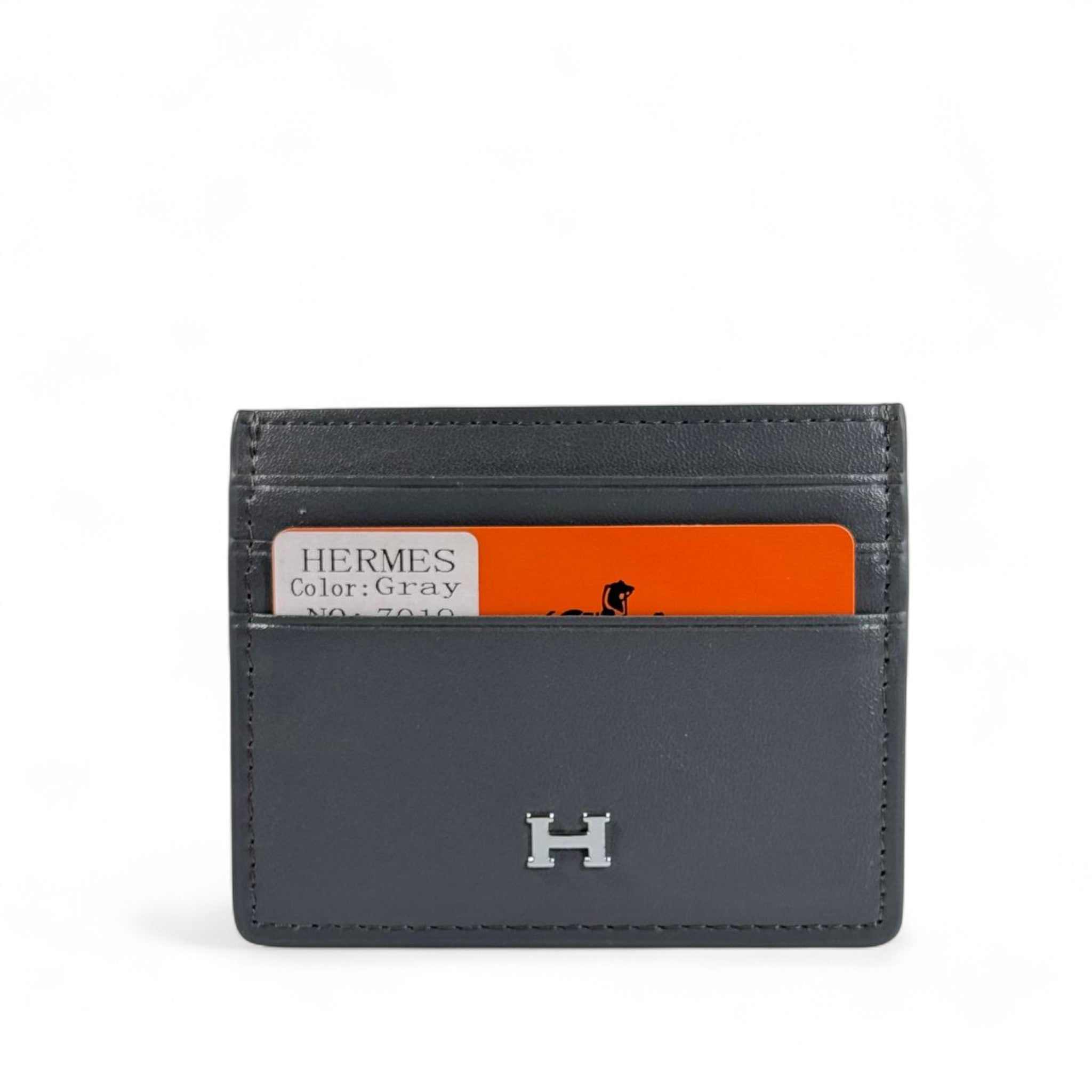 ⚪ Hermès Gray Leather Card Holder – Understated Elegance, Timeless Luxury