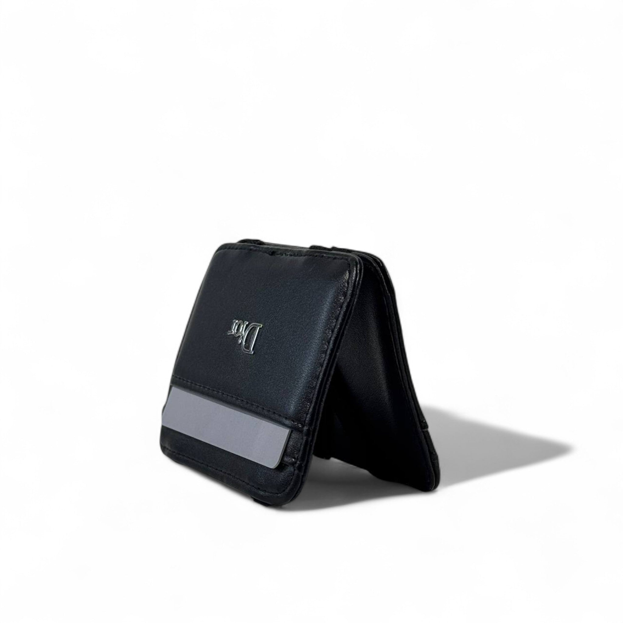 ⚫ Dior Black Leather Card Holder – Minimalist Luxury for Everyday Use