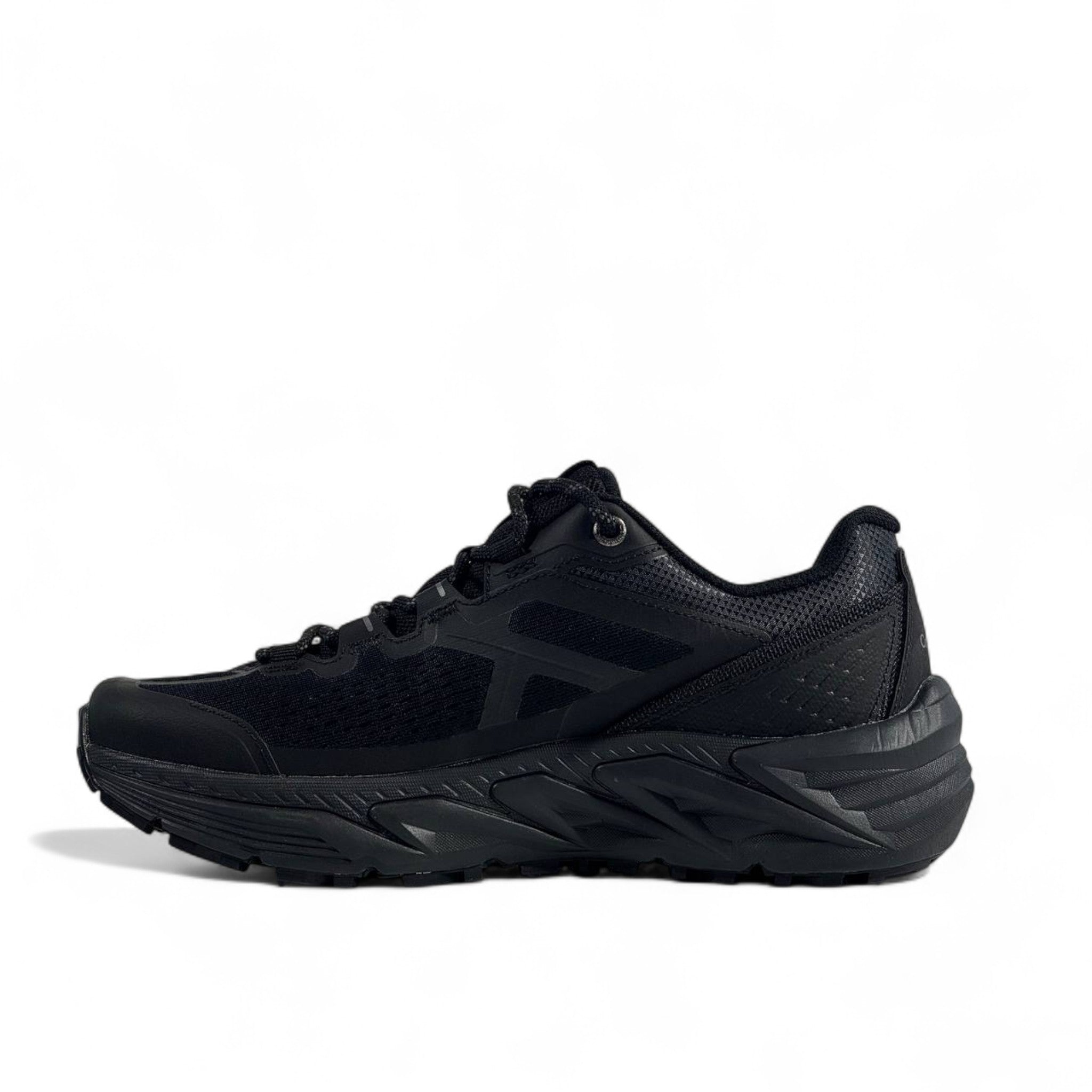 ⚡ Columbia Gore-Tex All Black Trail Shoes – Performance & Style | Piece&Co